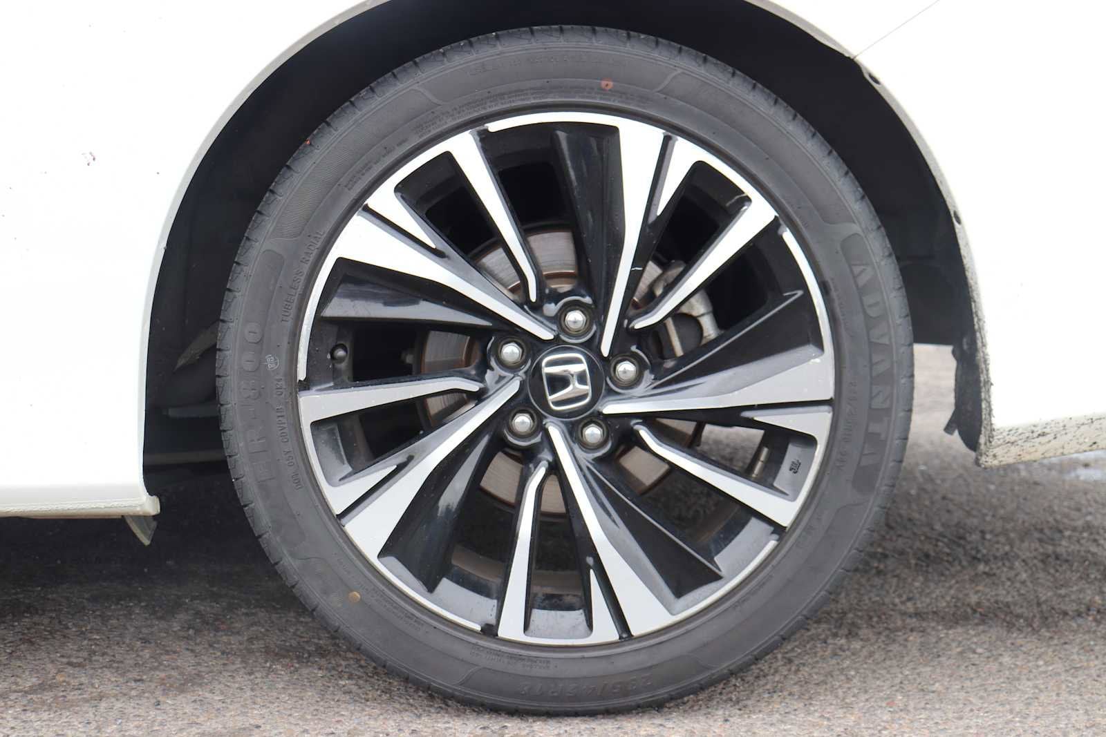 Thumbnail: 2016 Honda Accord - 9