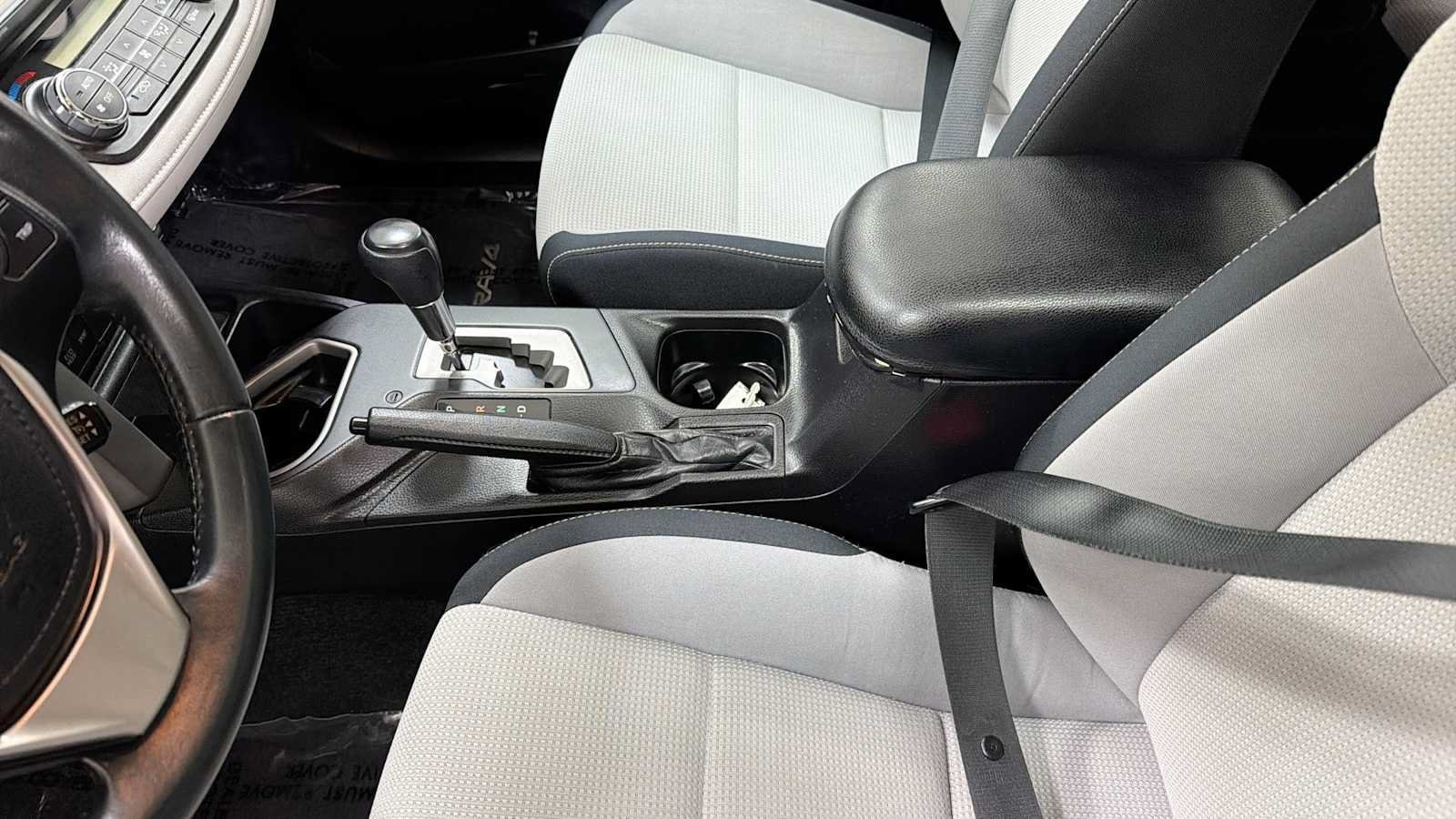 Thumbnail: 2016 Toyota RAV4 - 21