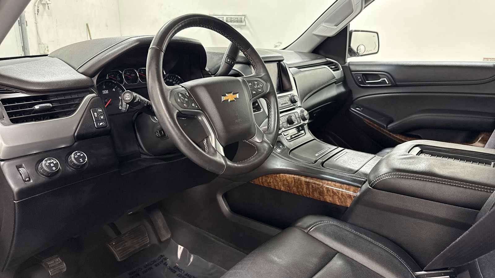 Thumbnail: 2015 Chevrolet Tahoe - 12