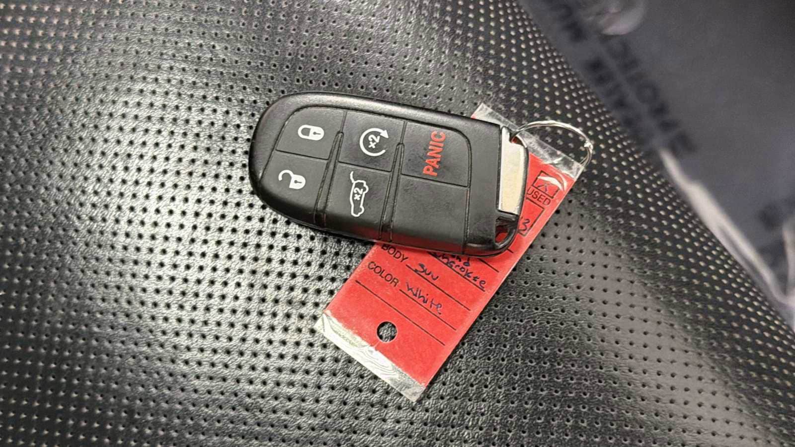 Thumbnail: 2019 Jeep Grand Cherokee - 32