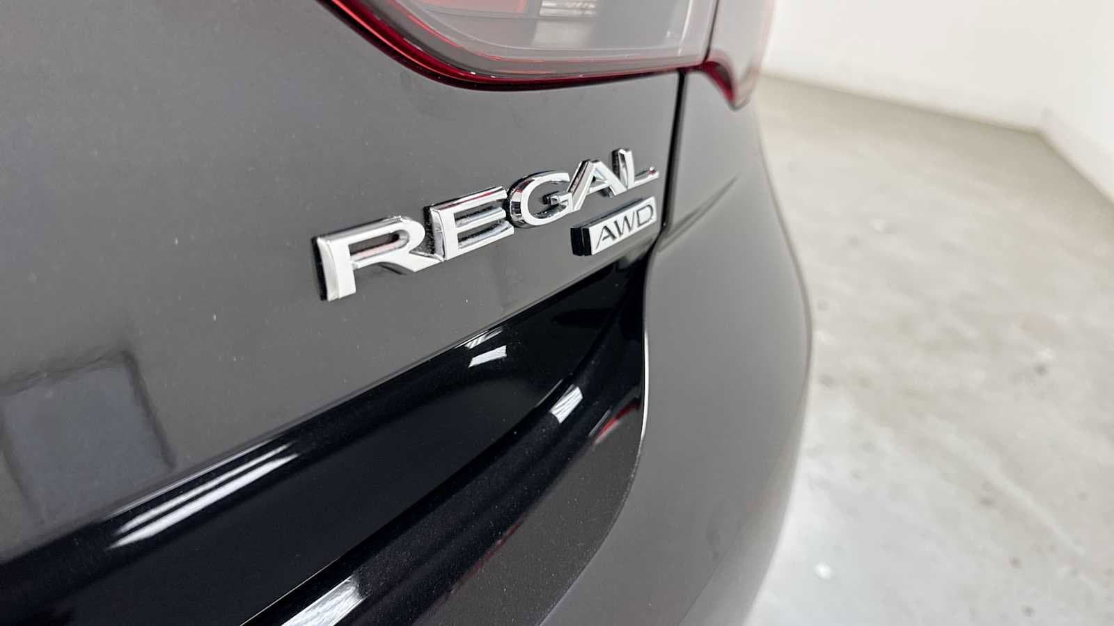 Thumbnail: 2019 Buick Regal - 29
