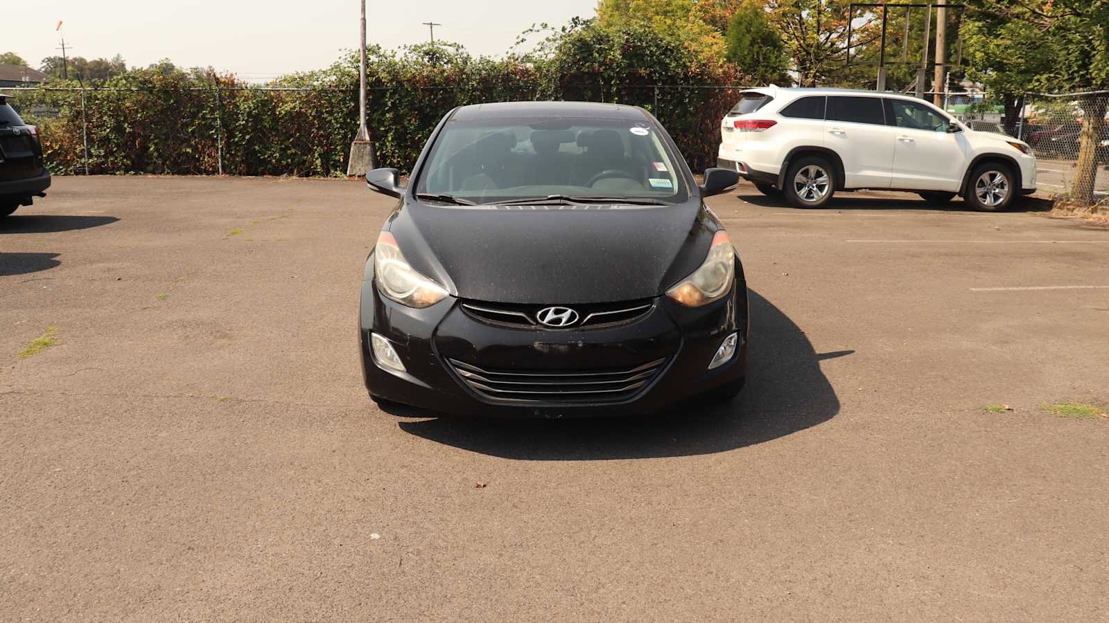 Used 2012 Hyundai Elantra Limited with VIN KMHDH4AE5CU201140 for sale in Springfield, OR