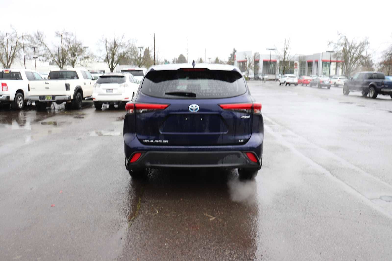 Thumbnail: 2021 Toyota Highlander - 6