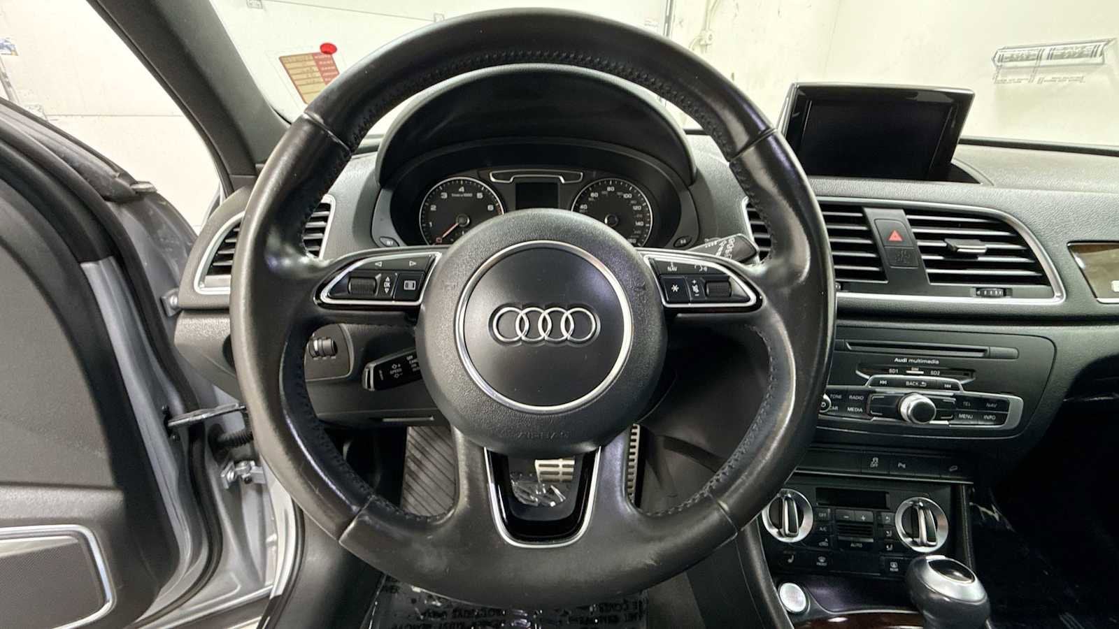 Thumbnail: 2015 Audi Q3 - 16