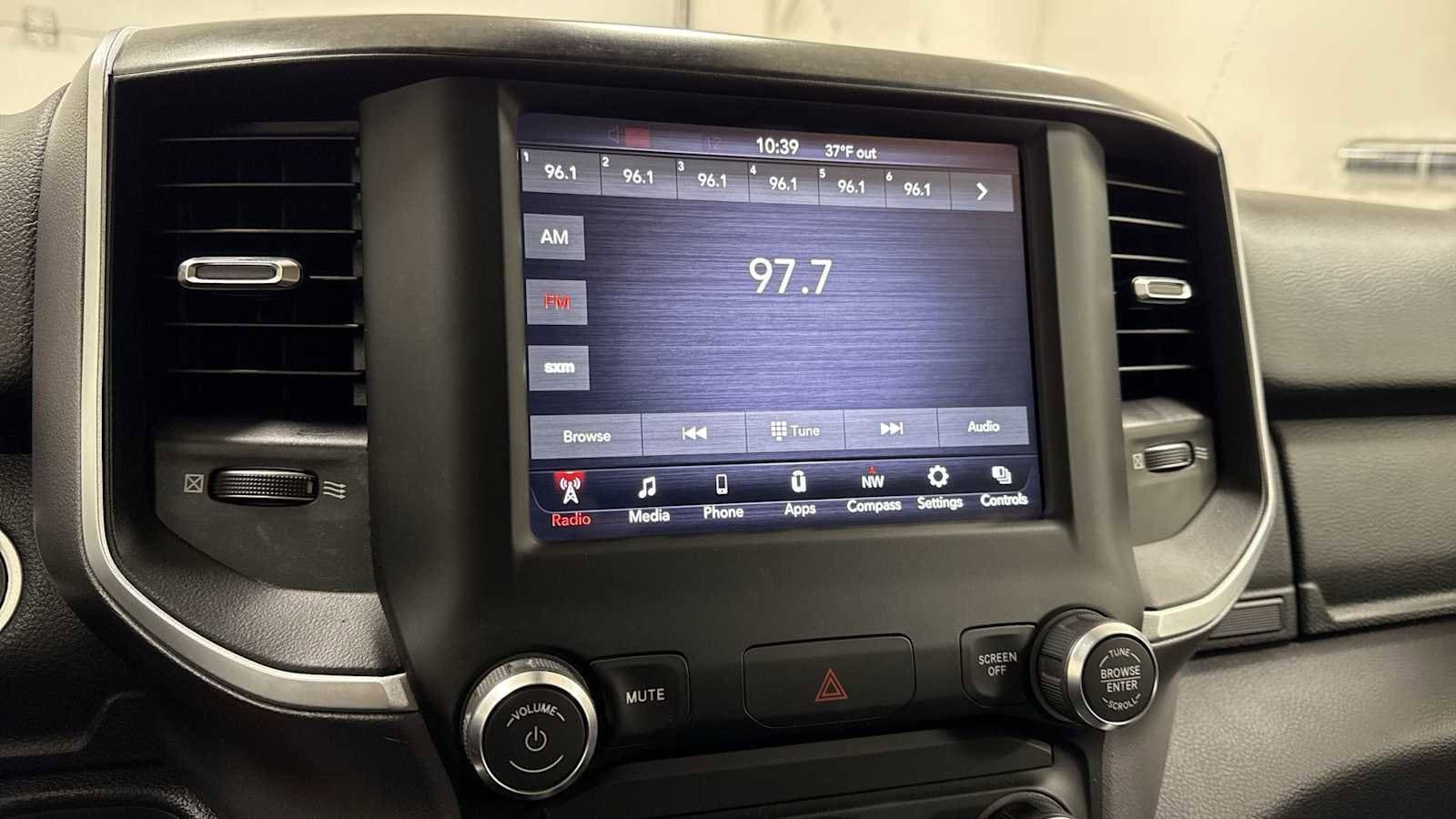 Thumbnail: 2020 RAM 1500 - 18