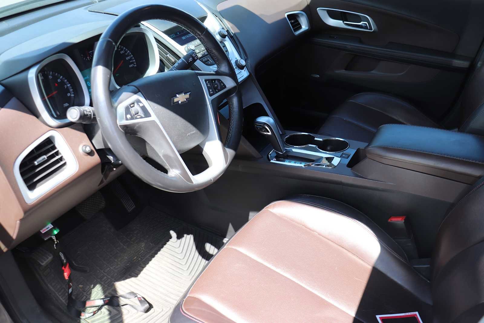Thumbnail: 2011 Chevrolet Equinox - 10