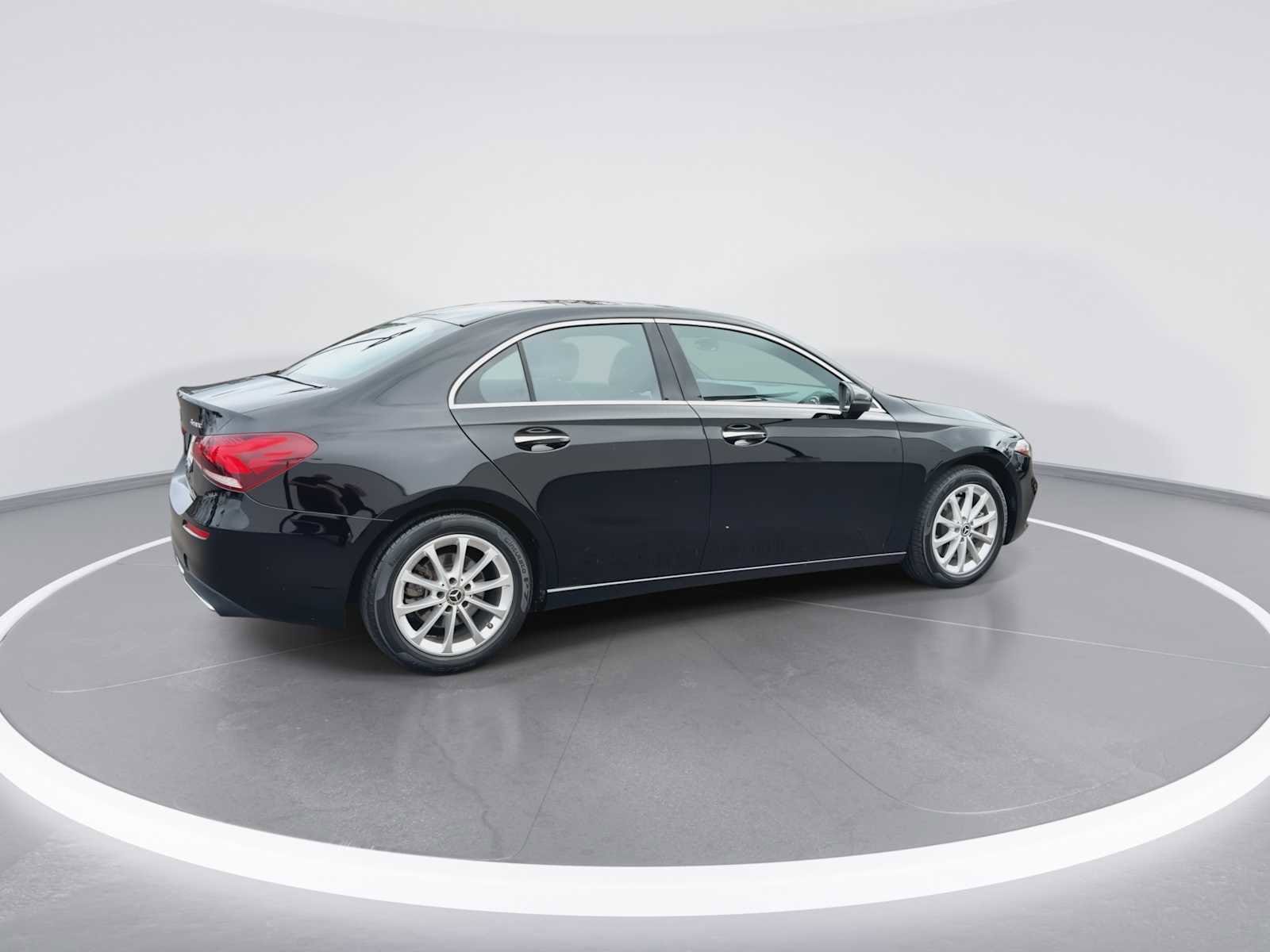 Thumbnail: 2019 Mercedes-Benz A-Class - 8