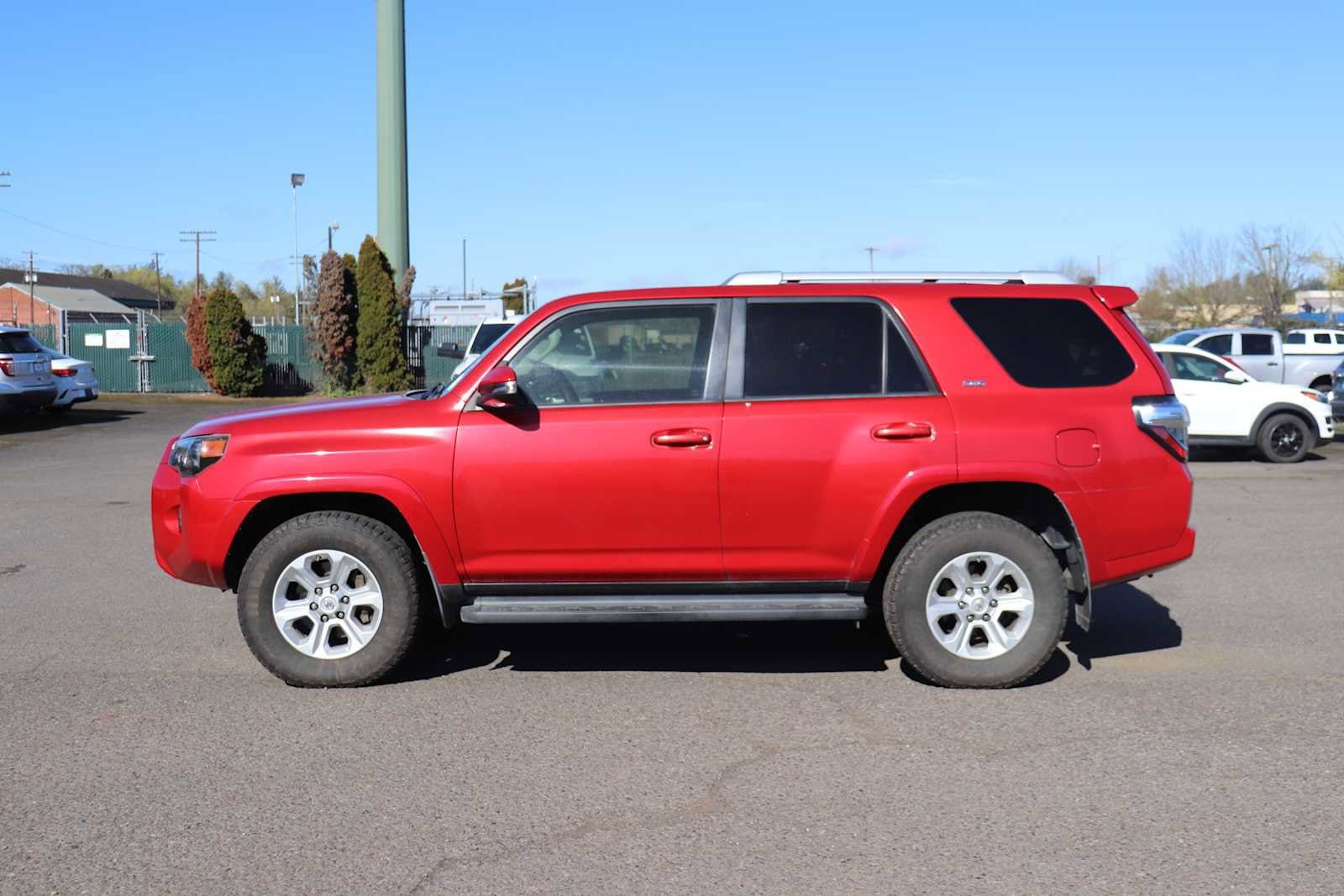 Thumbnail: 2016 Toyota 4Runner - 8