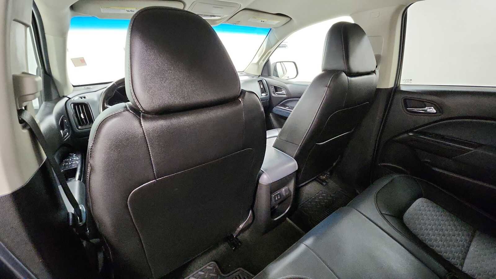 Thumbnail: 2017 Chevrolet Colorado - 24