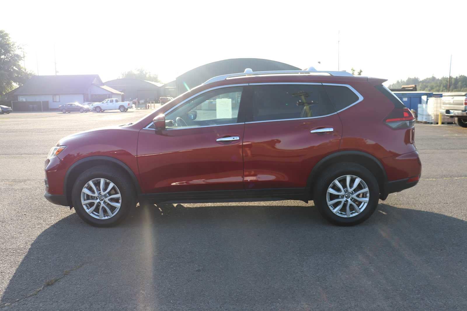 Thumbnail: 2018 Nissan Rogue - 8