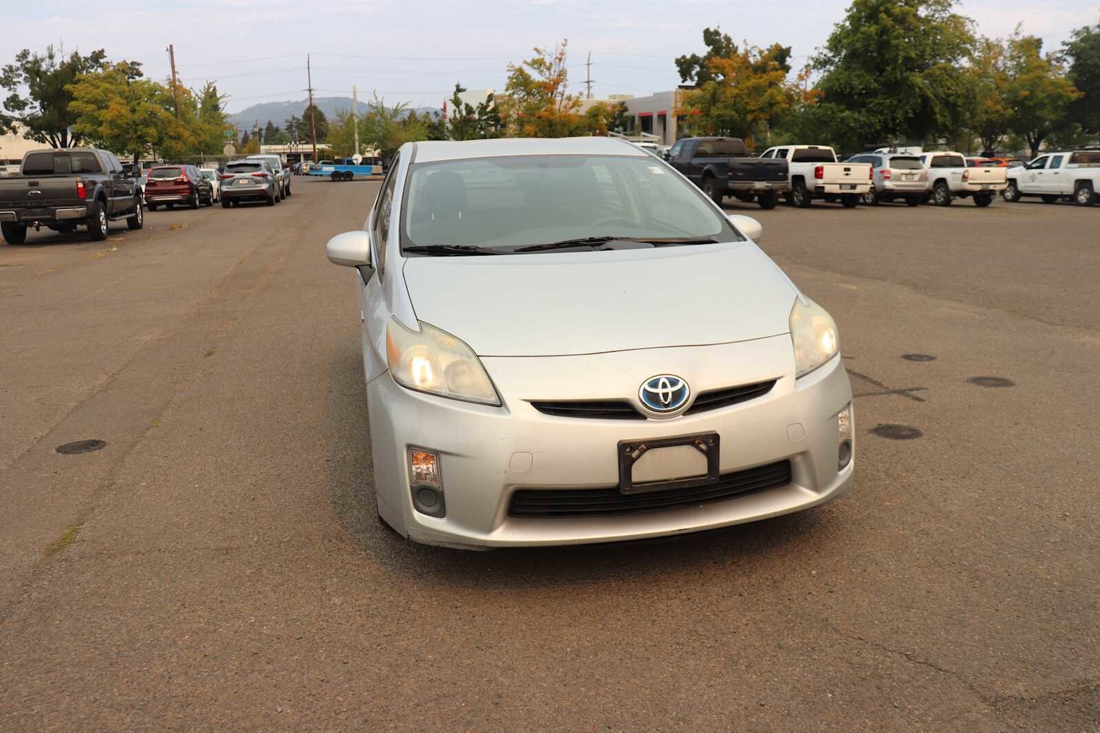2011 Toyota Prius Three photo 3