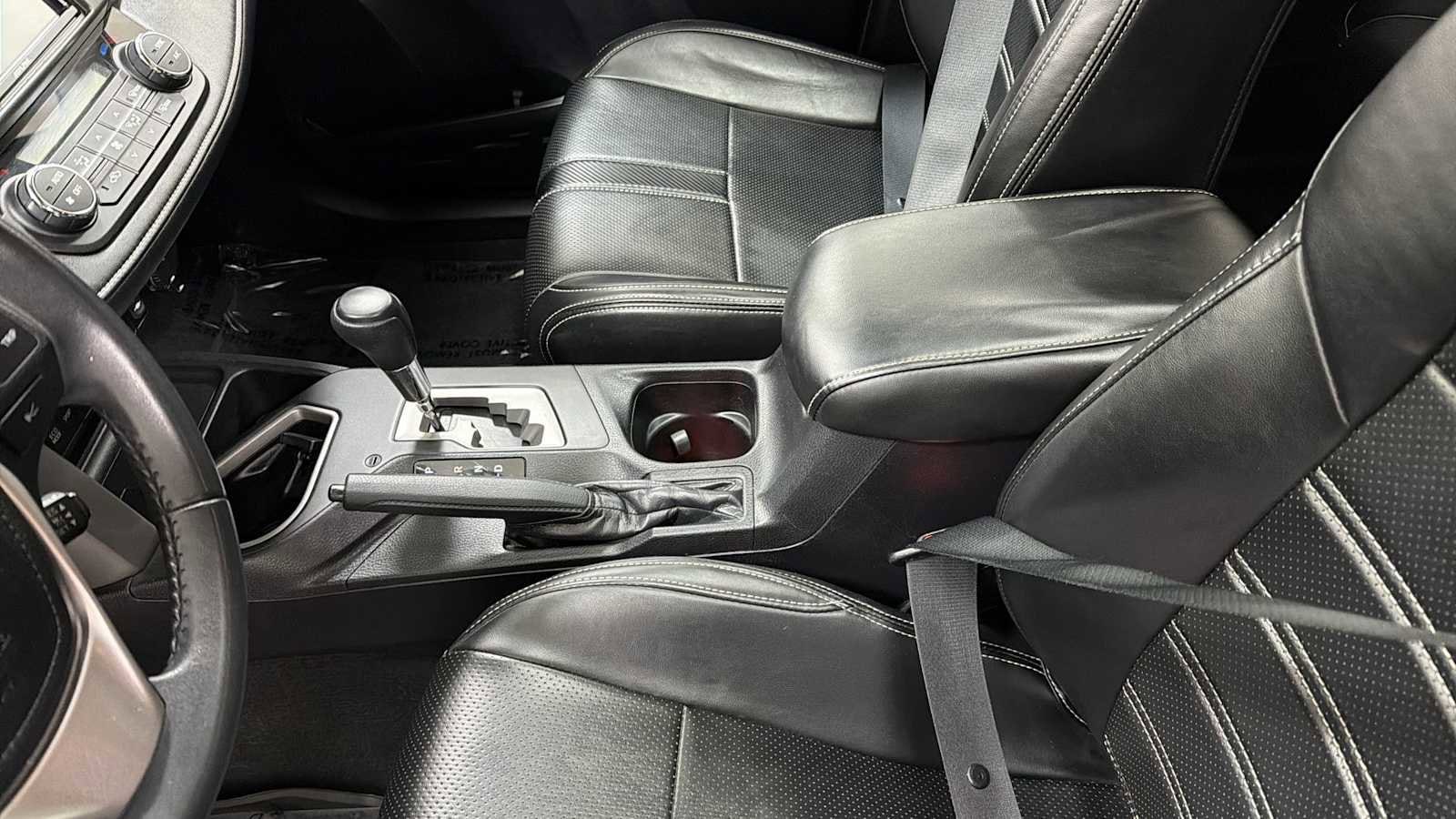 Thumbnail: 2017 Toyota RAV4 - 23