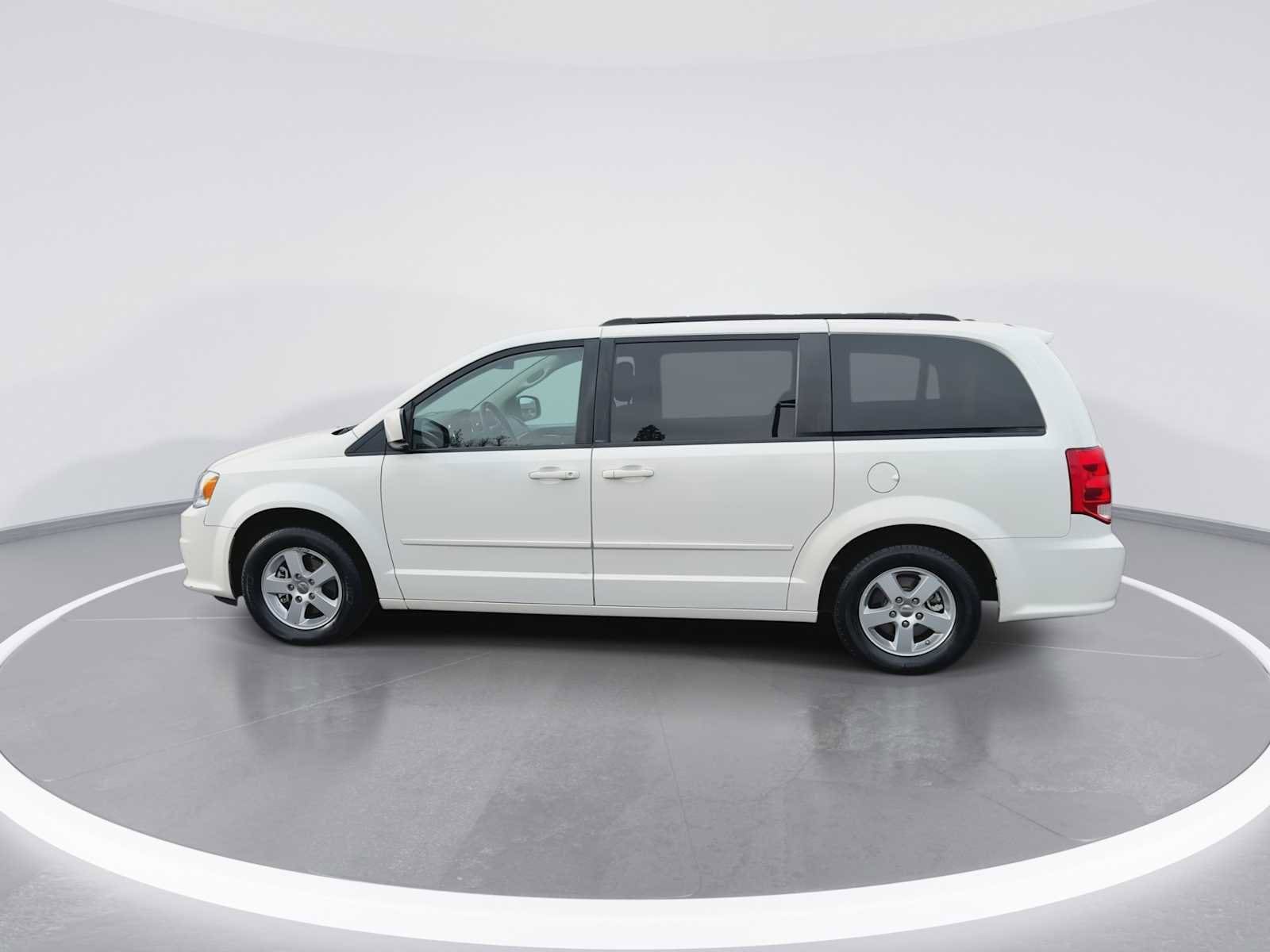 Thumbnail: 2011 Dodge Grand Caravan - 5