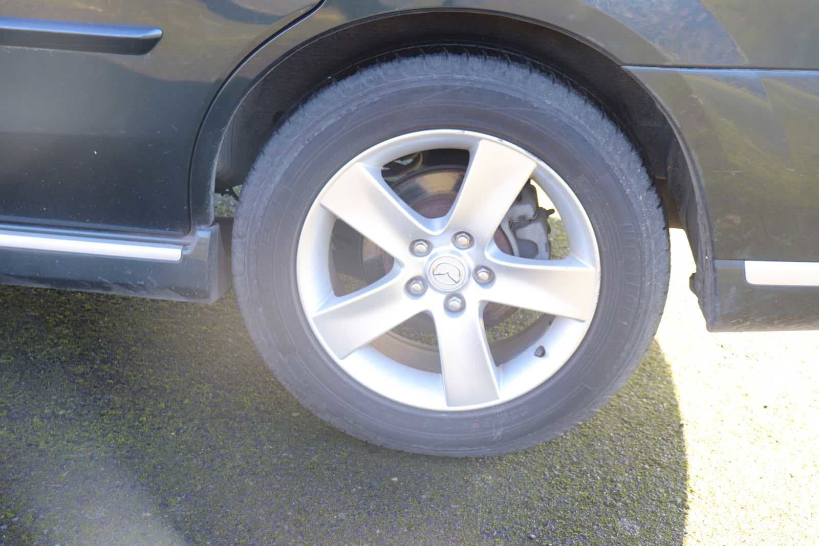 Thumbnail: 2004 Mazda MPV - 9