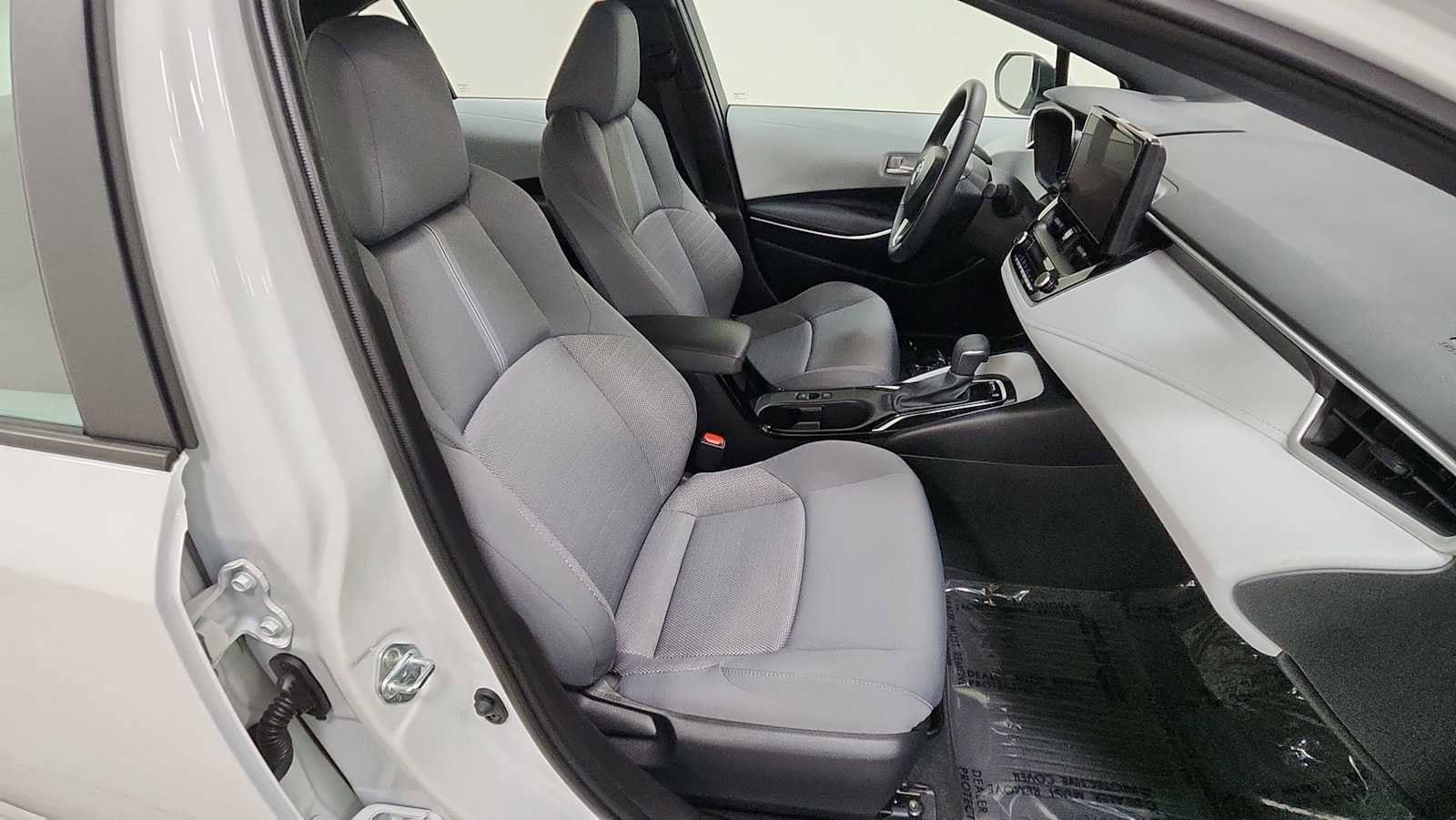 Thumbnail: 2025 Toyota Corolla - 29