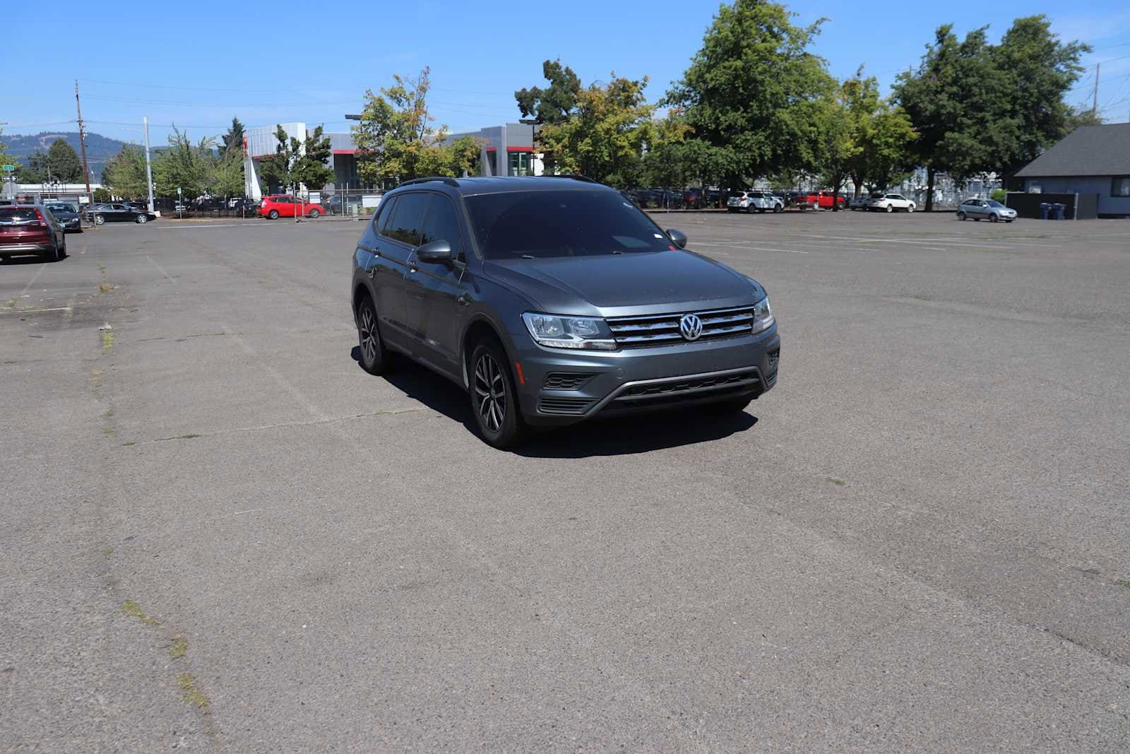 Thumbnail: 2021 Volkswagen Tiguan - 3