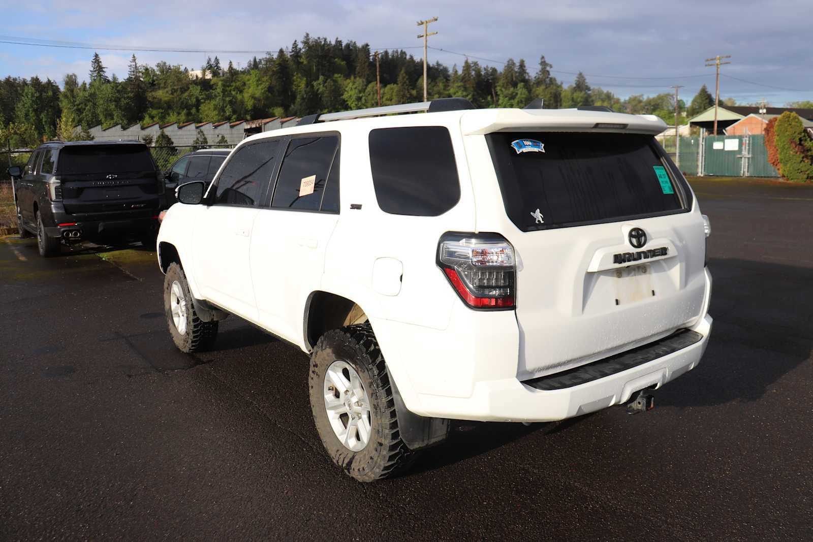 Thumbnail: 2019 Toyota 4Runner - 7