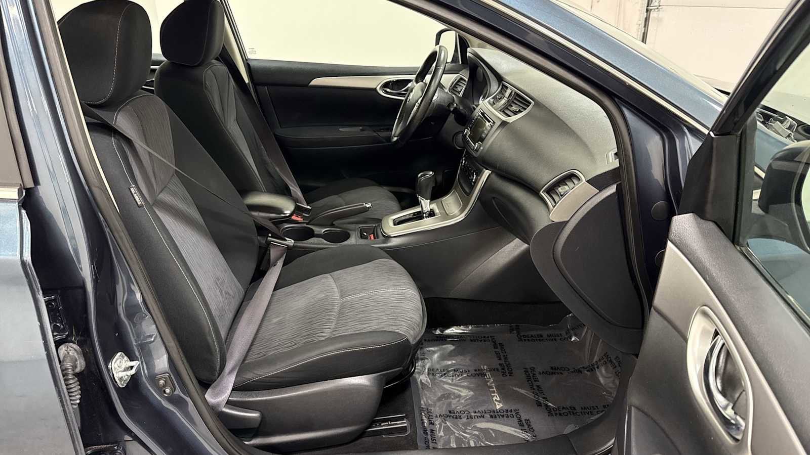 Thumbnail: 2015 Nissan Sentra - 28