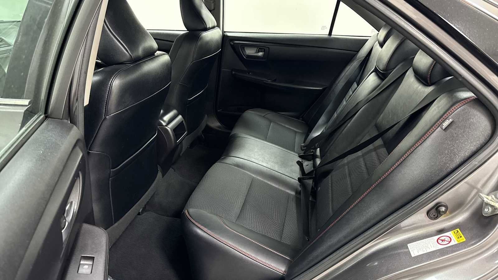 Thumbnail: 2017 Toyota Camry - 23