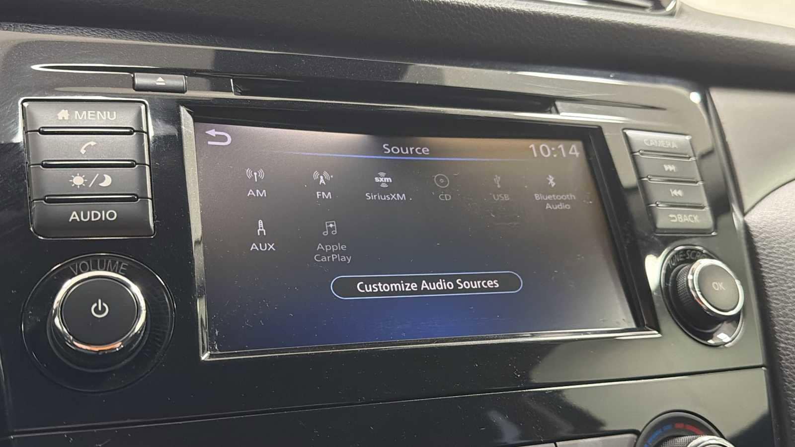 Thumbnail: 2022 Nissan Rogue Sport - 18