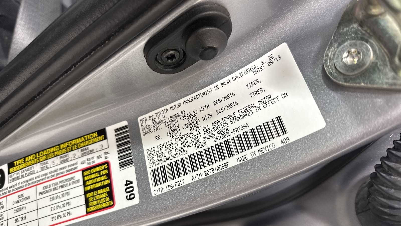 Thumbnail: 2020 Toyota Tacoma - 11