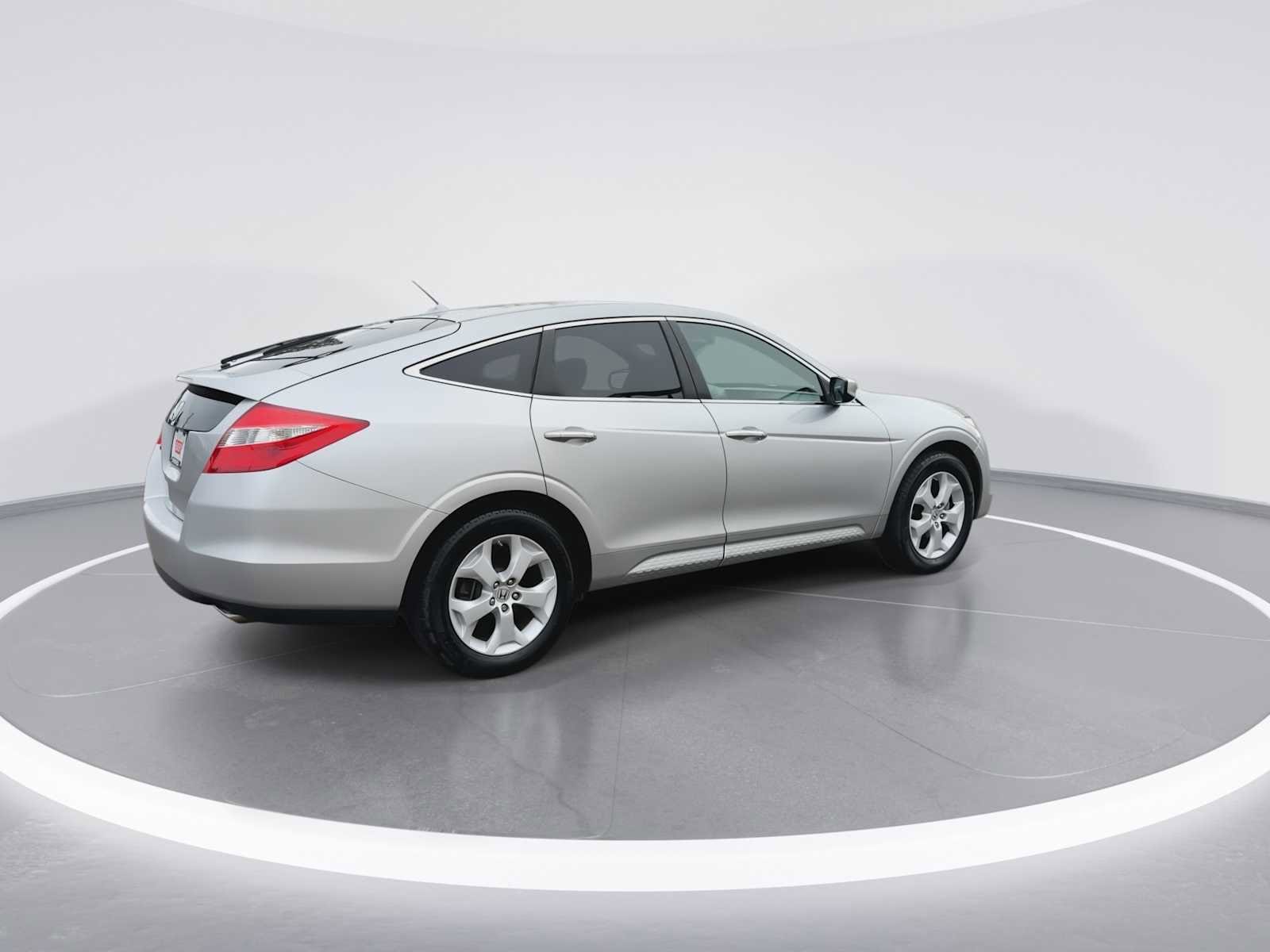 Thumbnail: 2011 Honda Accord Crosstour - 8
