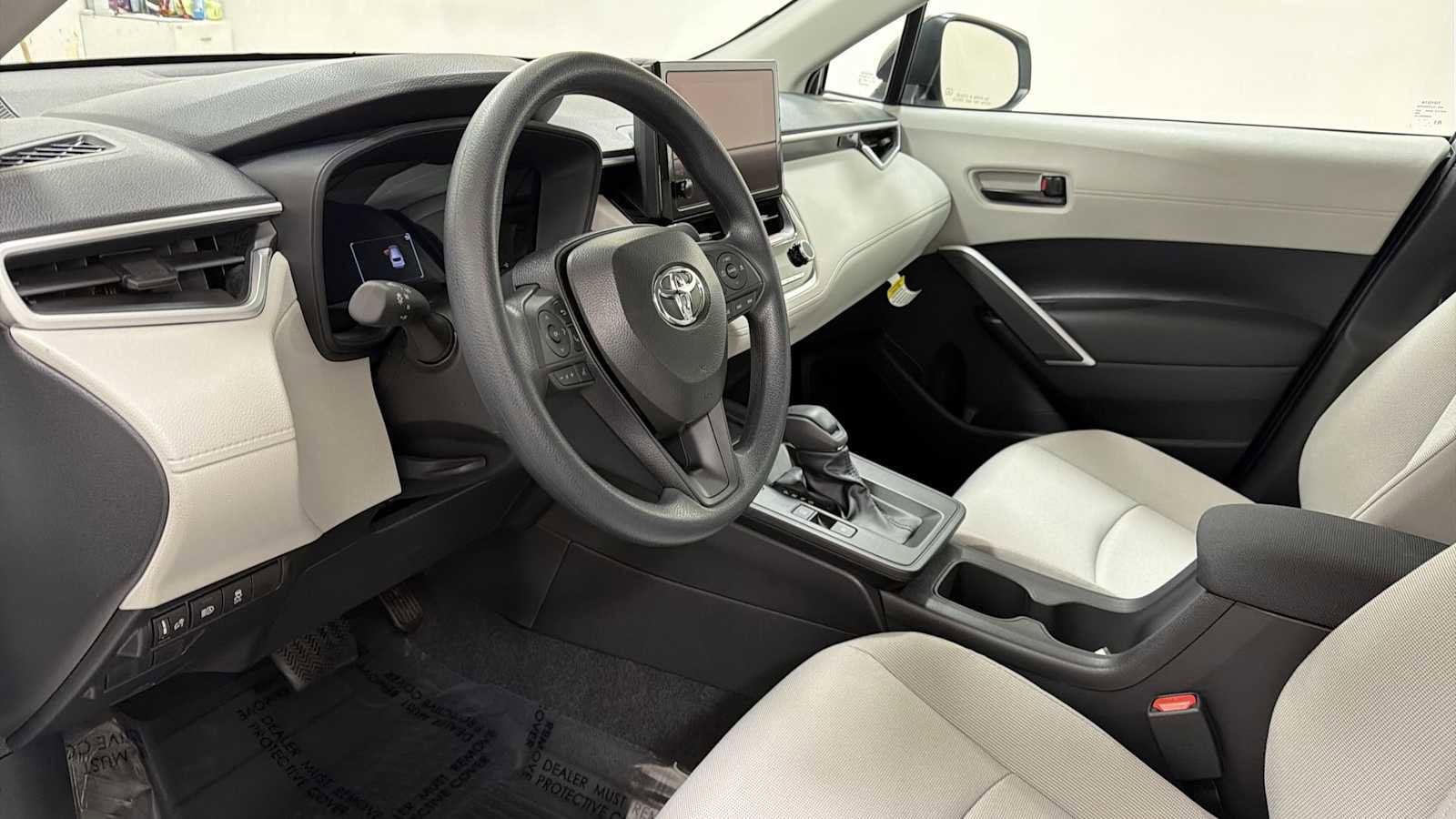 Thumbnail: 2026 Toyota Corolla Cross - 12