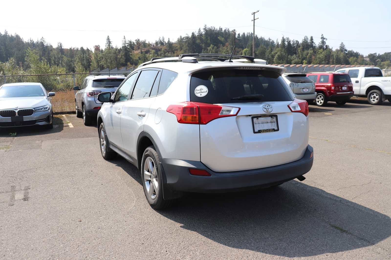 Thumbnail: 2015 Toyota RAV4 - 7
