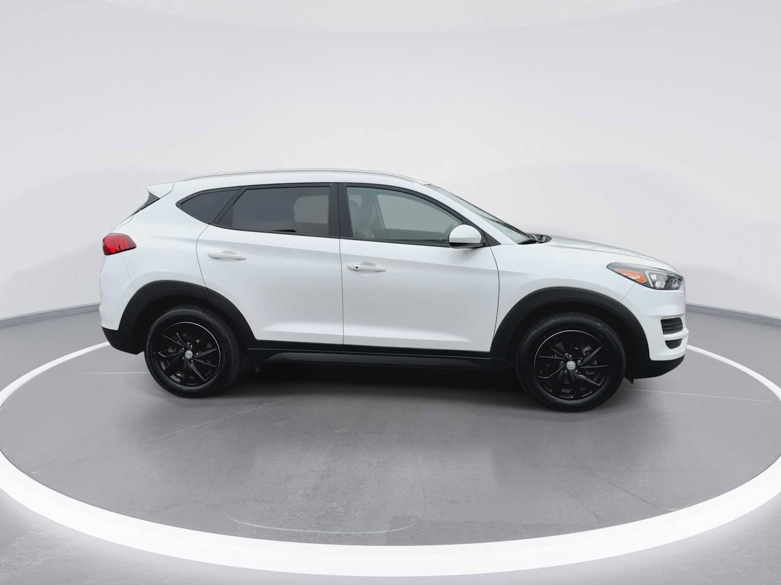 Thumbnail: 2019 Hyundai Tucson - 9