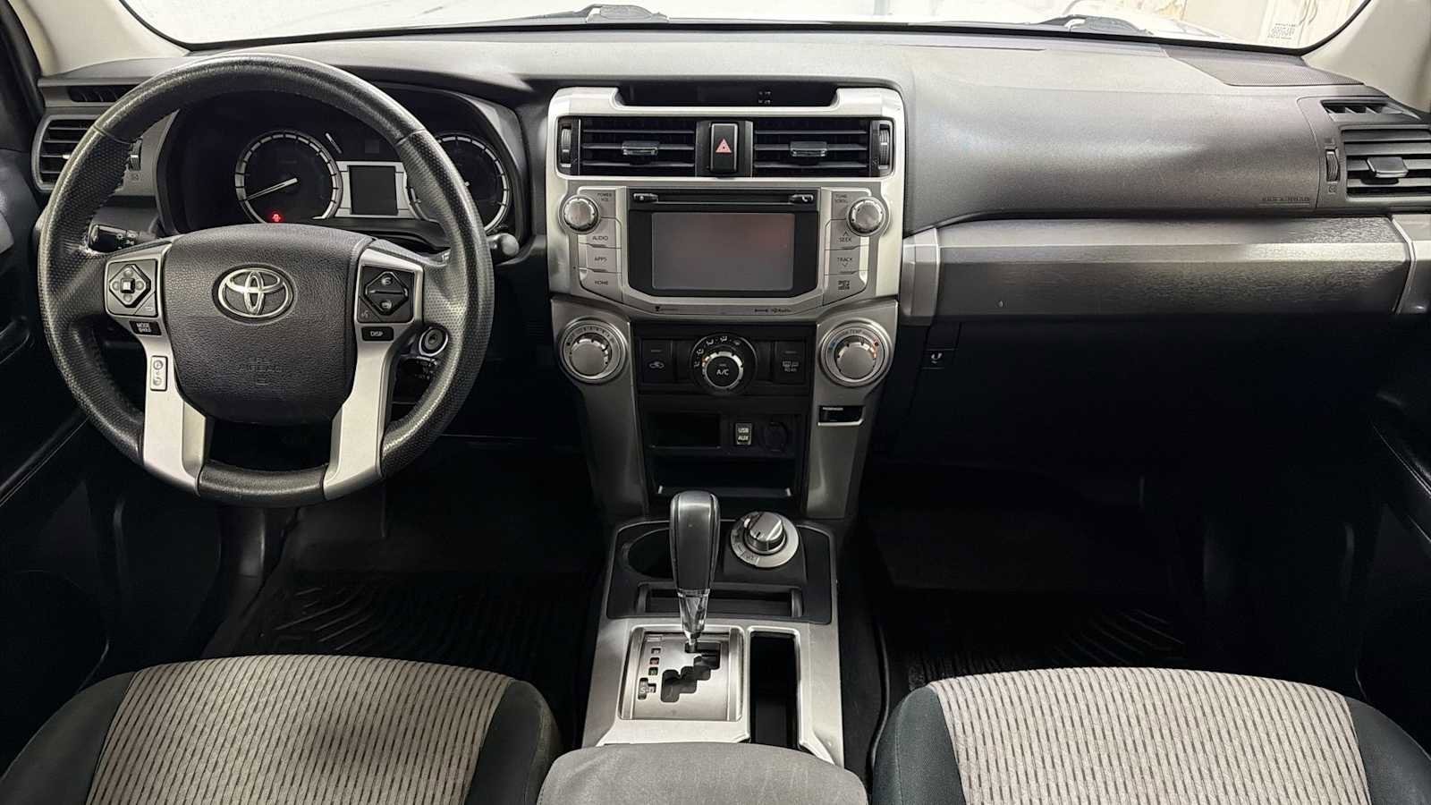 Thumbnail: 2016 Toyota 4Runner - 26