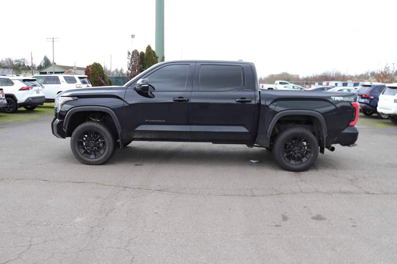 Thumbnail: 2024 Toyota Tundra - 8