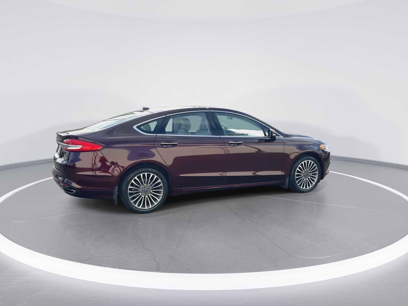 Thumbnail: 2017 Ford Fusion - 8