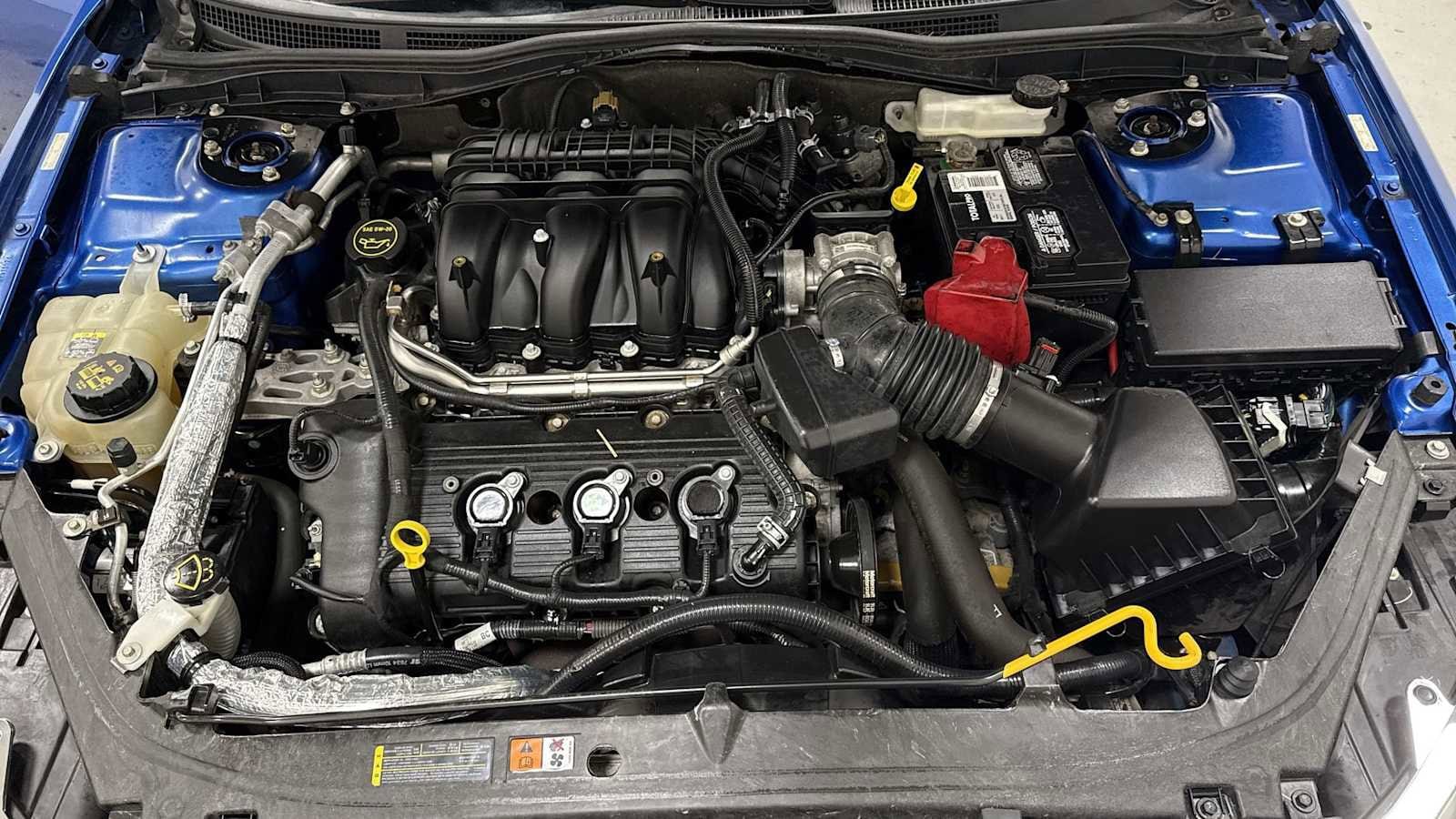 Thumbnail: 2011 Ford Fusion - 28