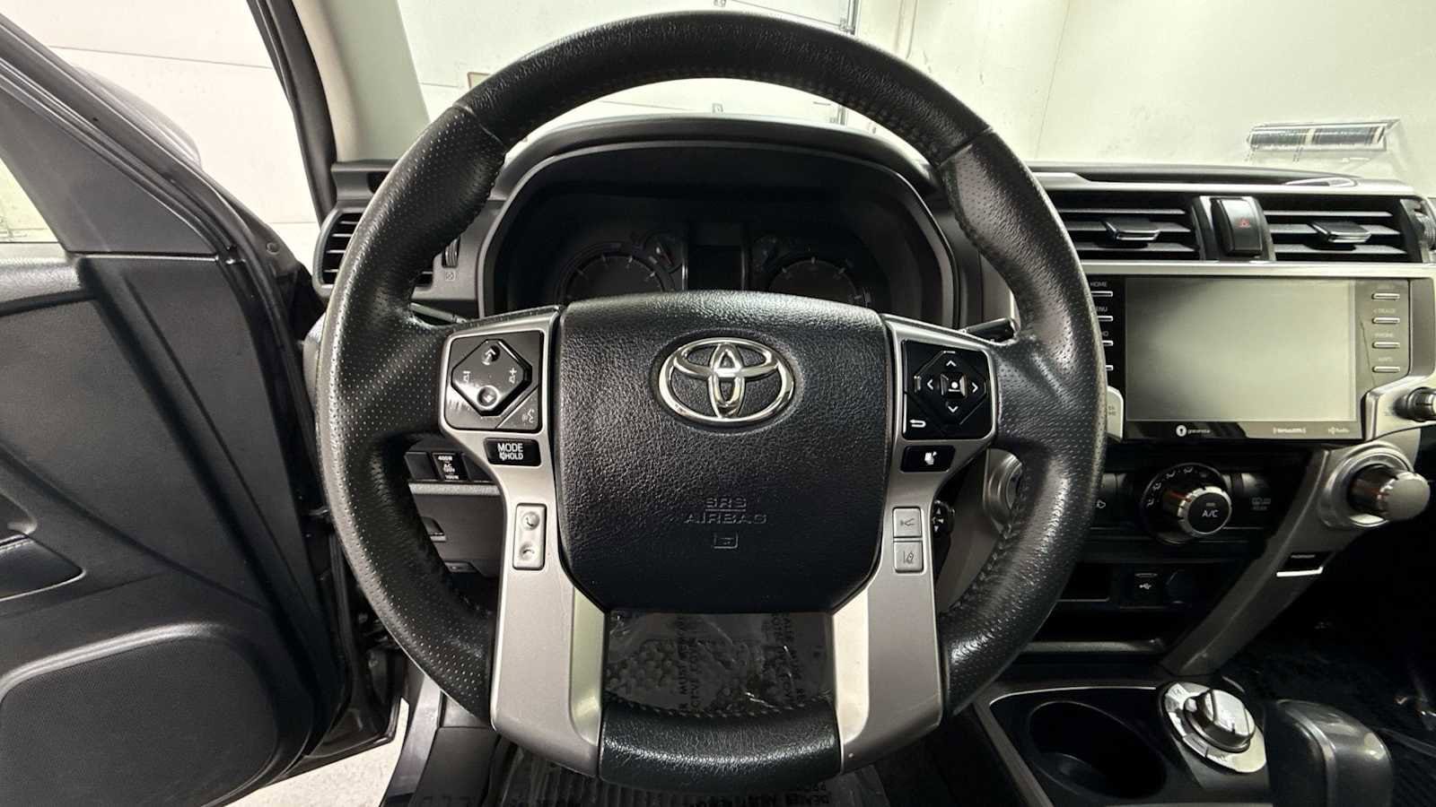 Thumbnail: 2021 Toyota 4Runner - 16