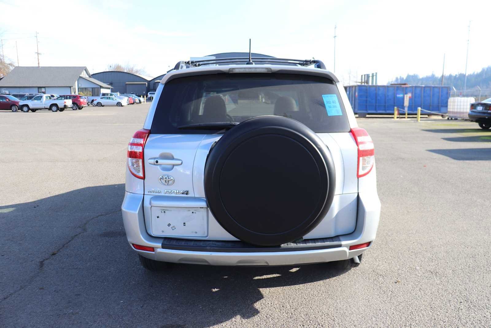 Thumbnail: 2009 Toyota RAV4 - 6