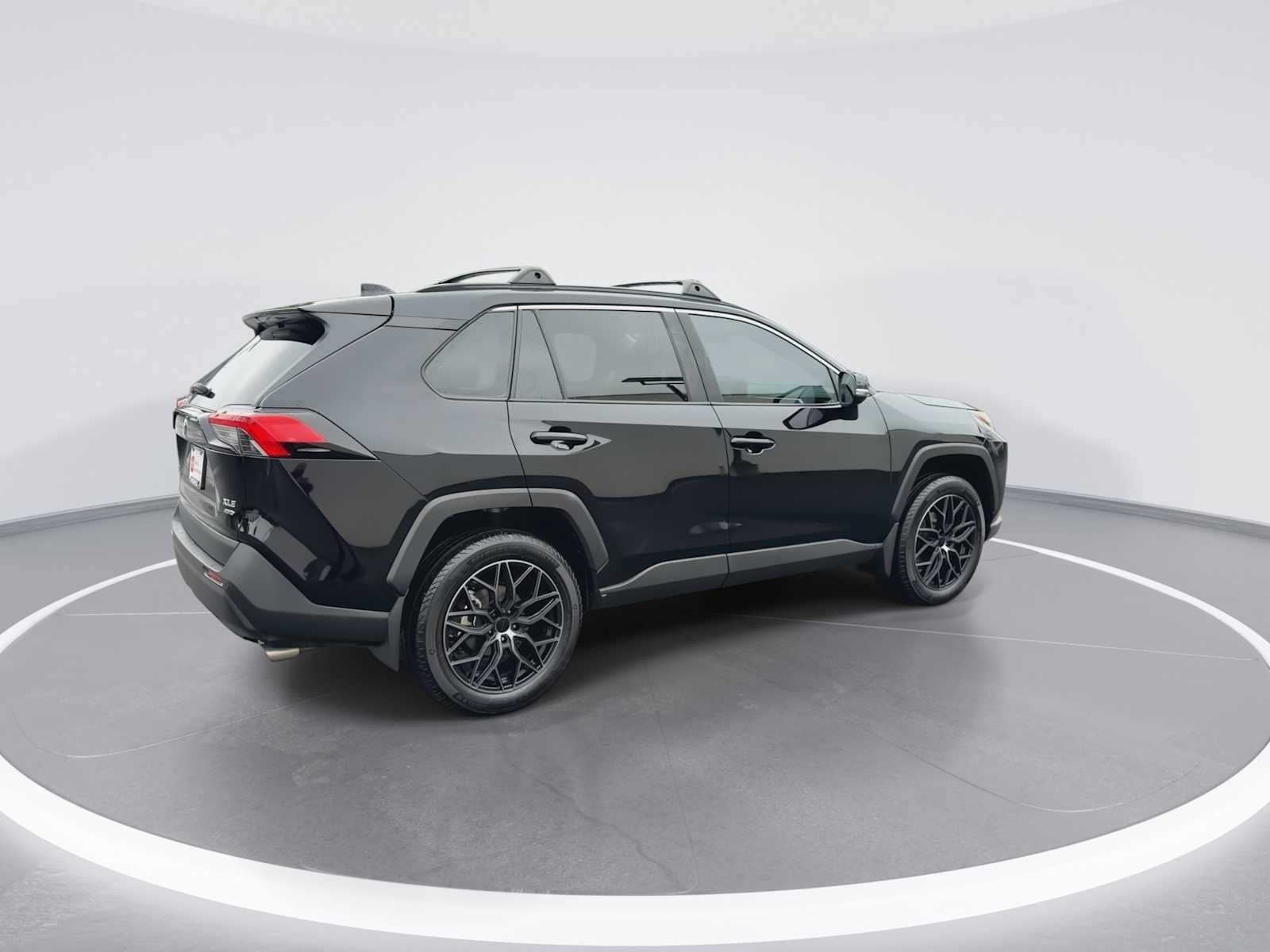 Thumbnail: 2024 Toyota RAV4 - 8