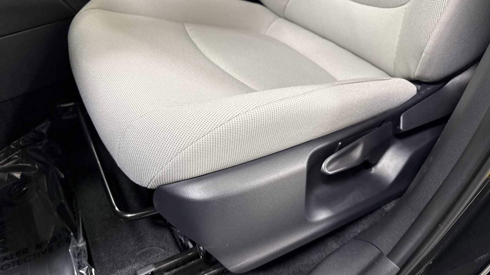 Thumbnail: 2026 Toyota Corolla Cross - 14