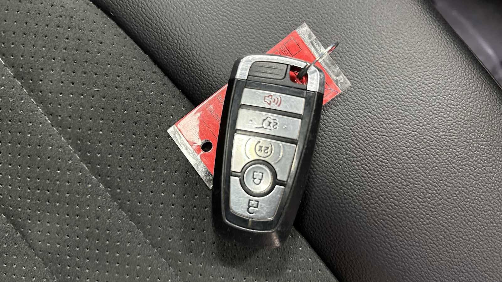 Thumbnail: 2022 Ford Edge - 31