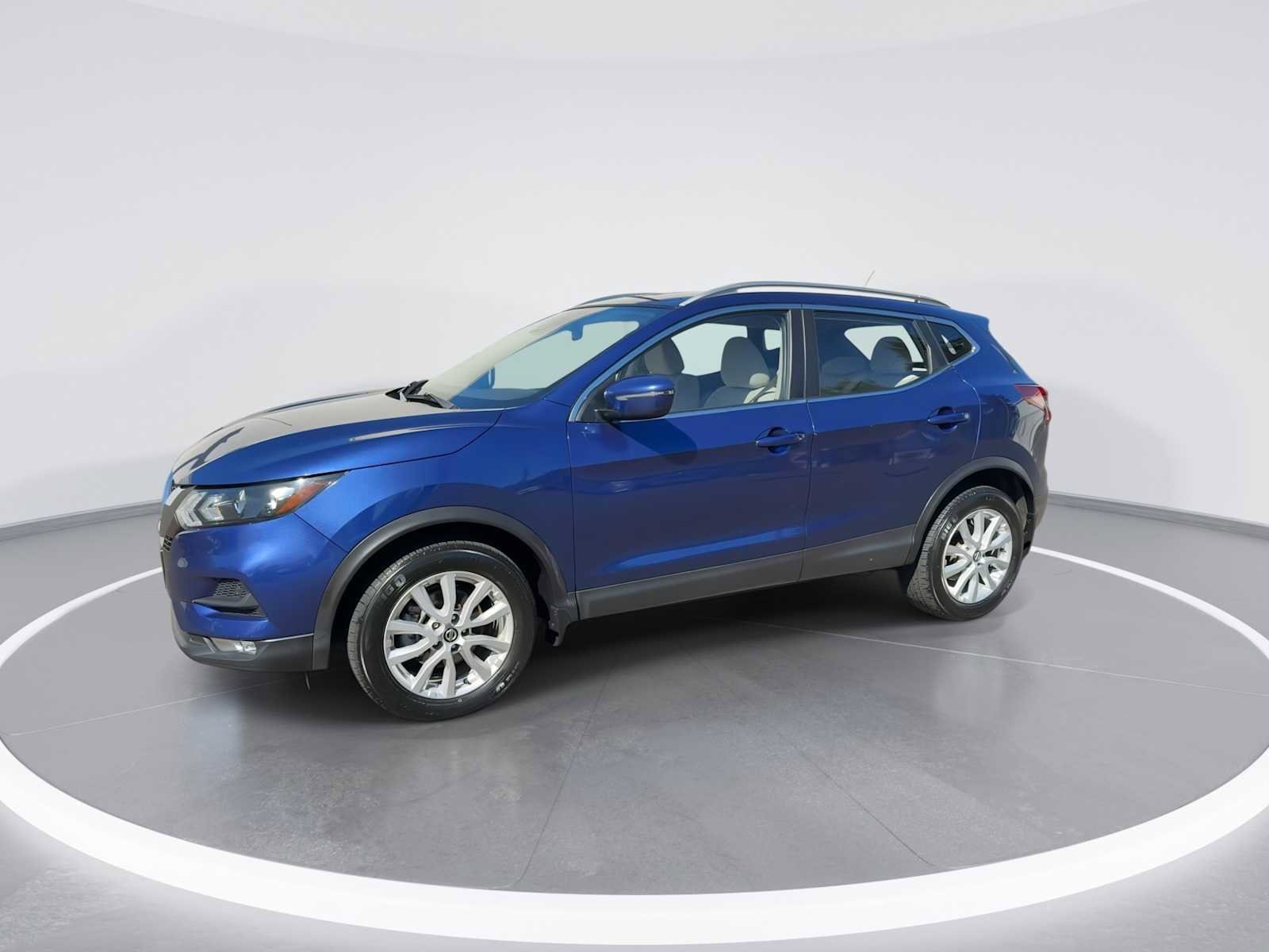 Thumbnail: 2022 Nissan Rogue Sport - 4