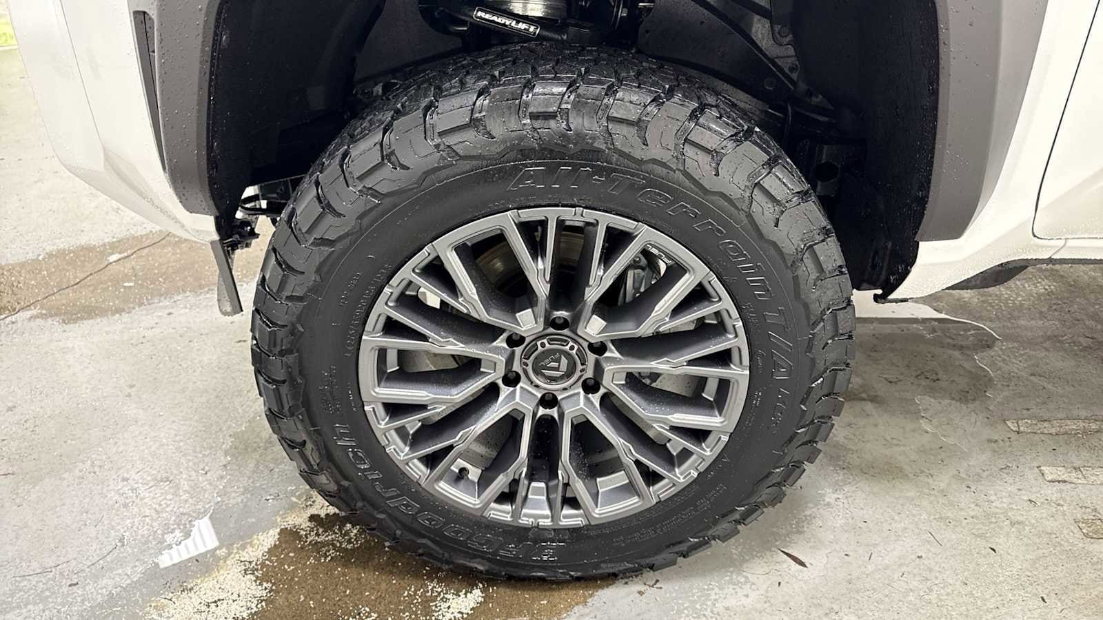 Thumbnail: 2025 Toyota 4Runner - 10