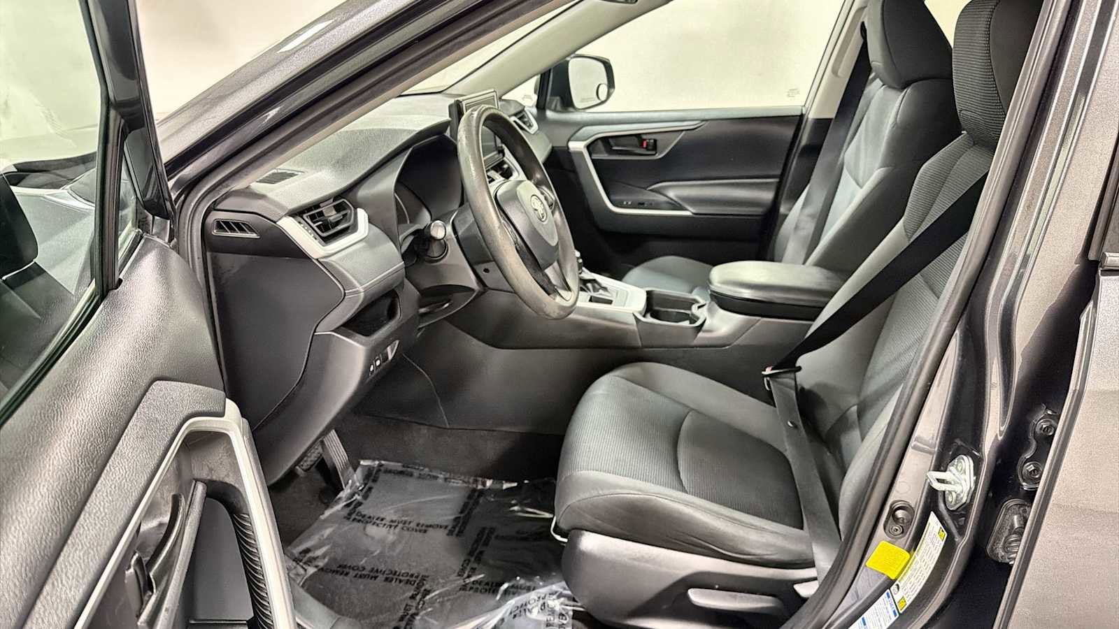 Thumbnail: 2021 Toyota RAV4 - 13