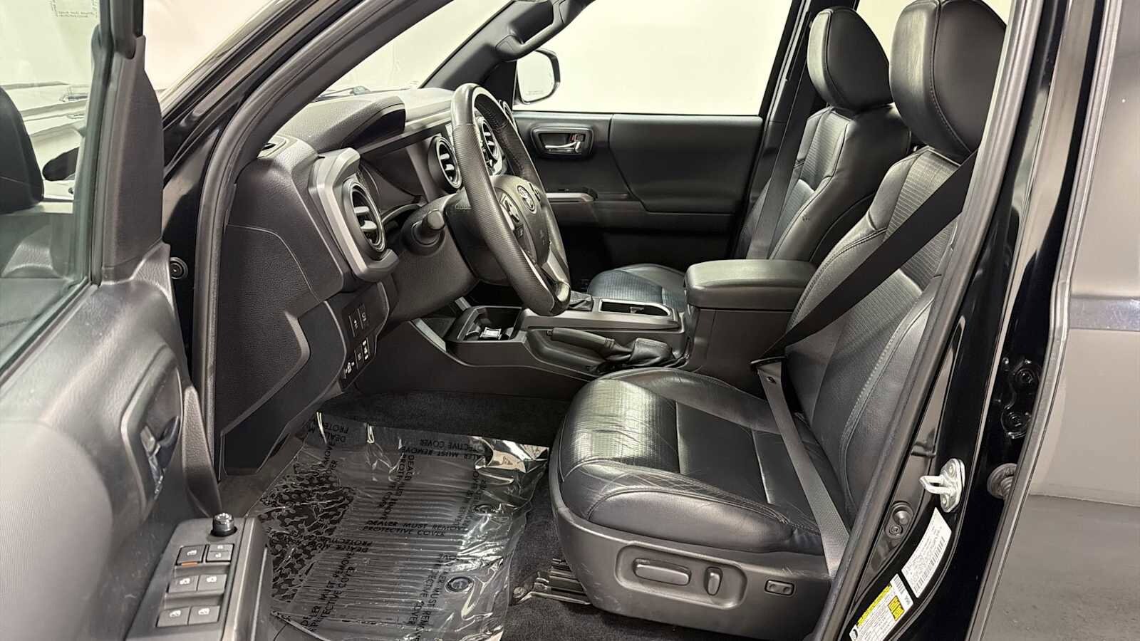 Thumbnail: 2021 Toyota Tacoma - 13