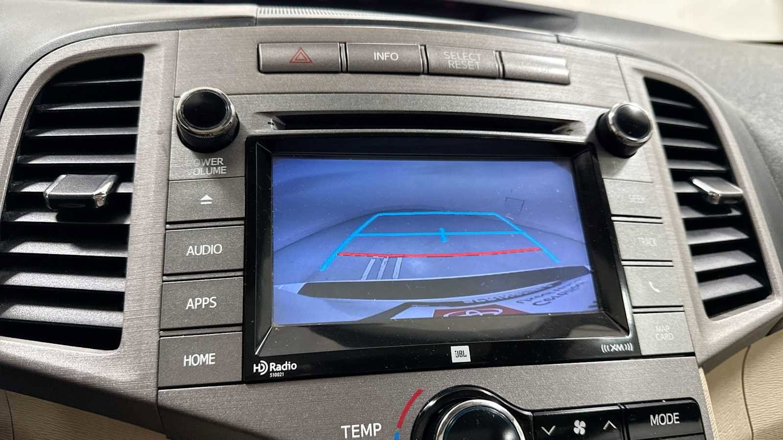 Thumbnail: 2015 Toyota Venza - 19