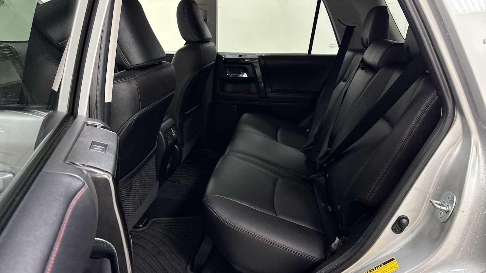 Thumbnail: 2022 Toyota 4Runner - 25