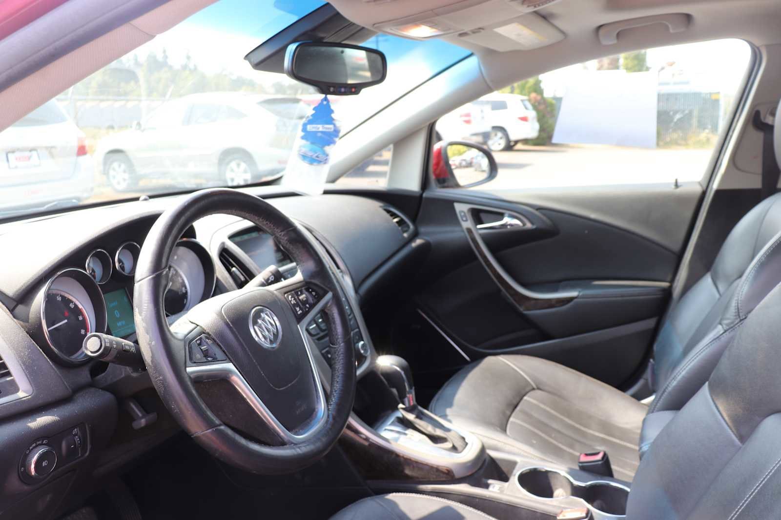 Thumbnail: 2012 Buick Verano - 10