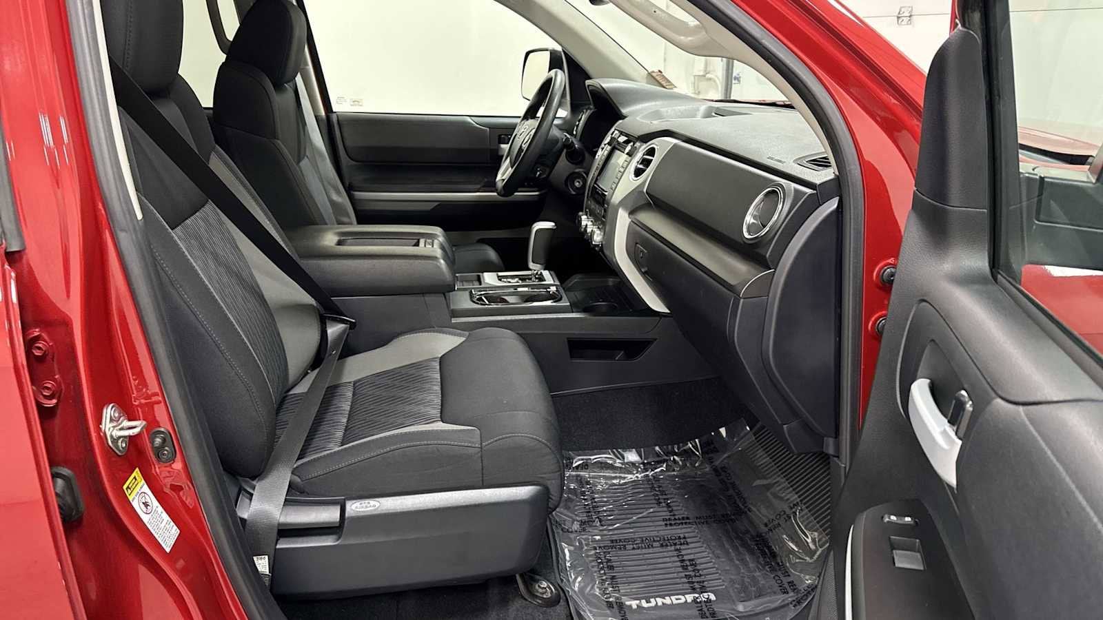 Thumbnail: 2017 Toyota Tundra - 28