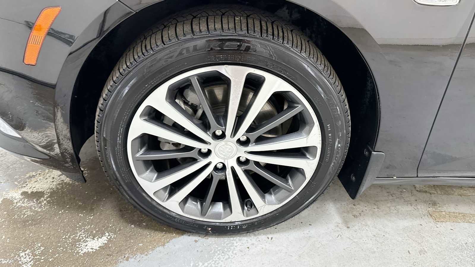 Thumbnail: 2019 Buick Regal - 10