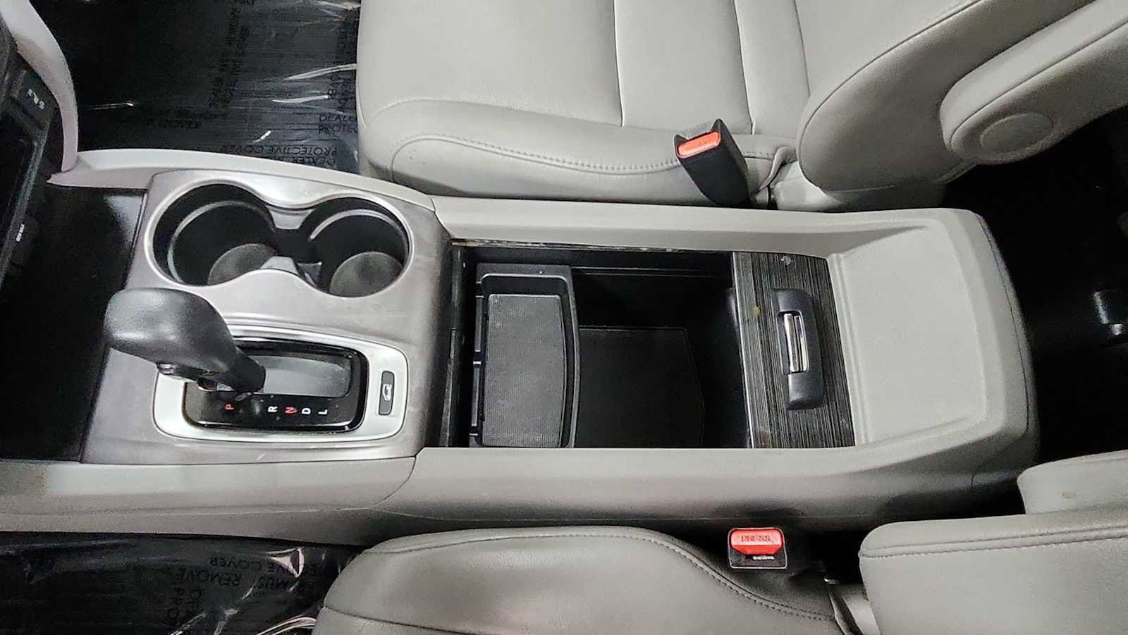 Thumbnail: 2017 Honda Pilot - 22