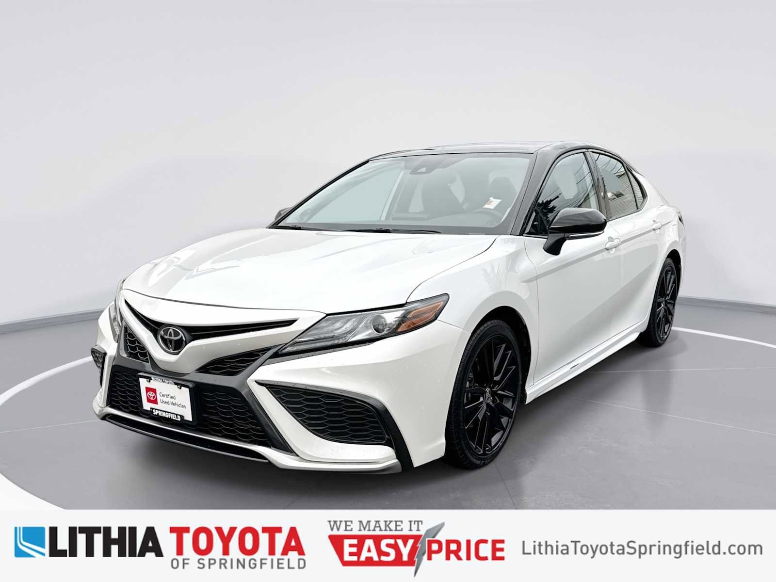 2023 Toyota Camry XSE's photo