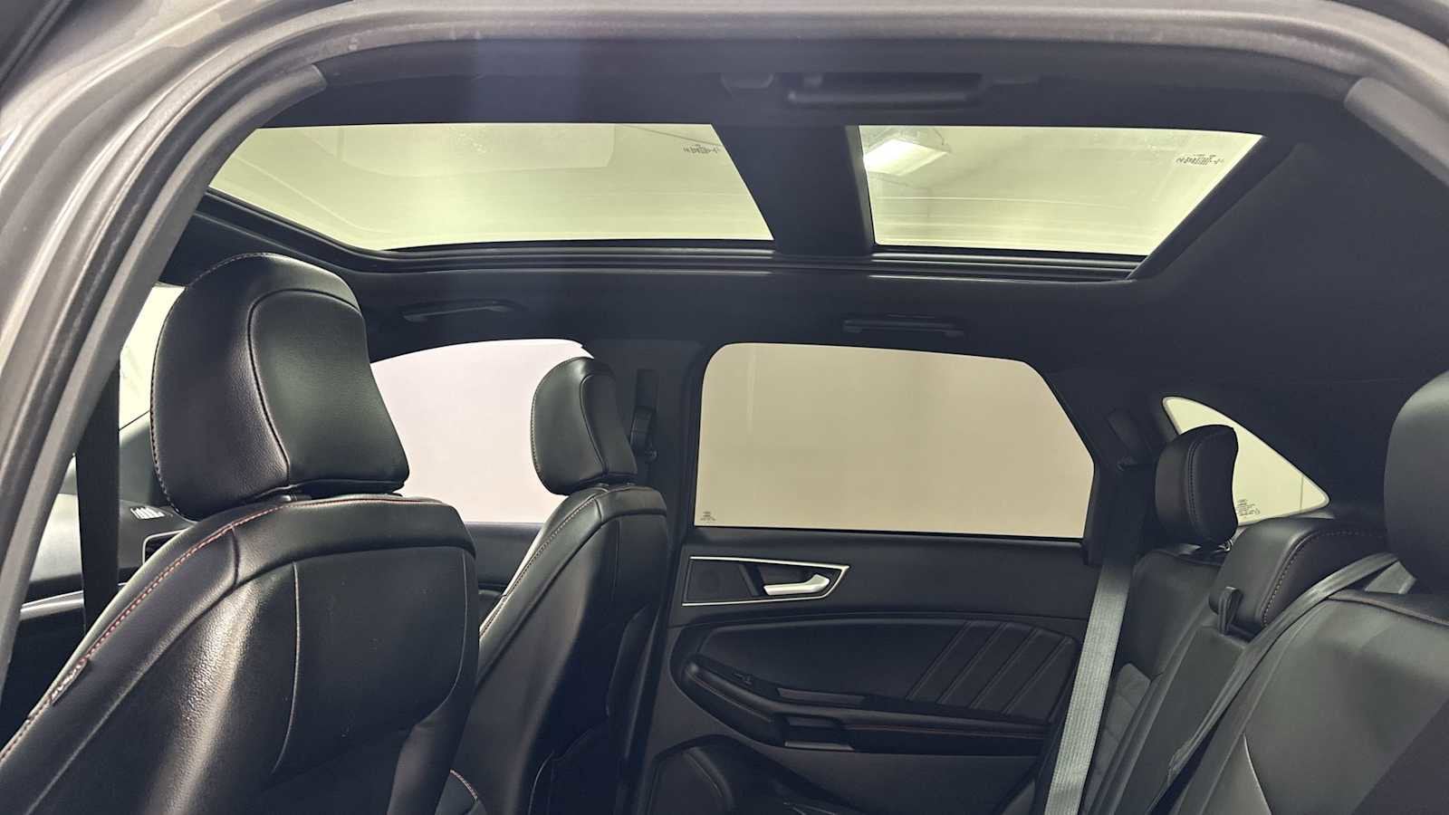 Thumbnail: 2022 Ford Edge - 23